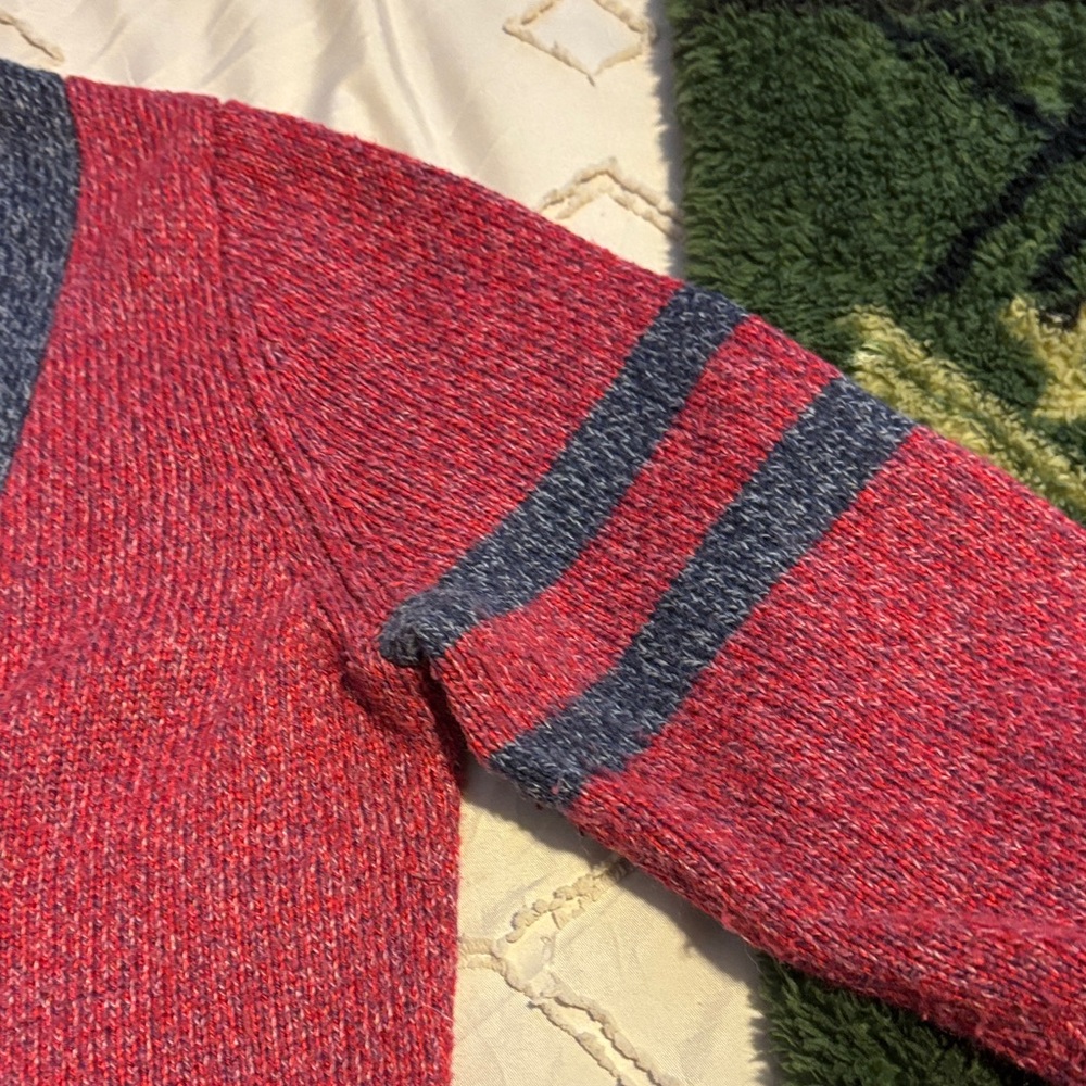 Forever 21 Women’s Red and Gray Cardigan - Picture 5 of 8